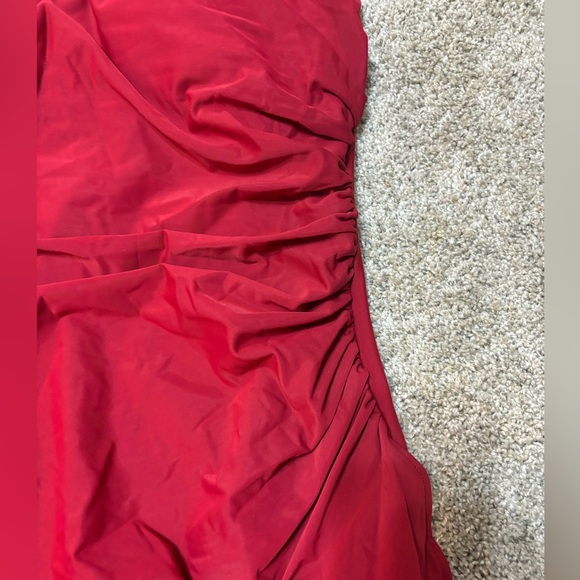 Lands' End Women' Slender Tunic One Piece Swimsuit Tummy Control Red Size 16 - Picture 2 of 10